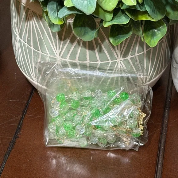 Green colorful beaded charm bracelets Bundle - Picture 3 of 3